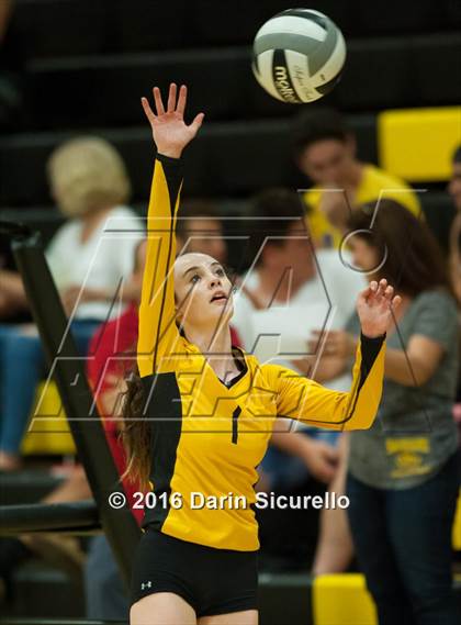 Thumbnail 1 in Seton Catholic @ Saguaro photogallery.