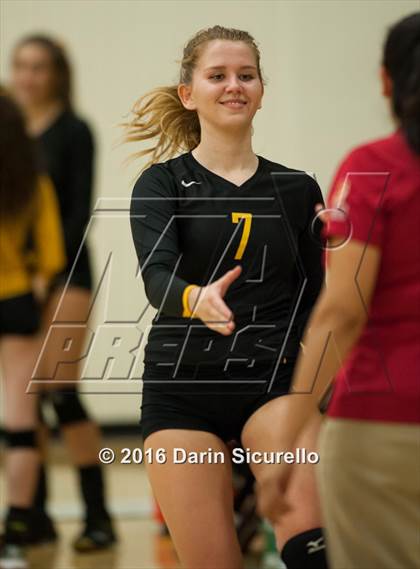 Thumbnail 3 in Seton Catholic @ Saguaro photogallery.
