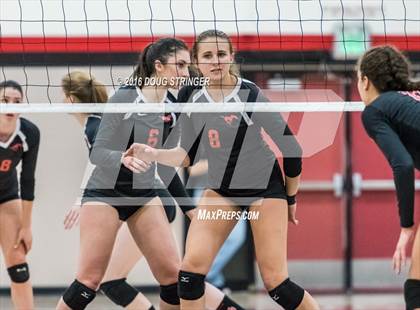 Thumbnail 2 in Redwood vs. Monte Vista (CIF-NCS Division 1 Final) photogallery.