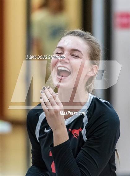 Thumbnail 2 in Redwood vs. Monte Vista (CIF-NCS Division 1 Final) photogallery.