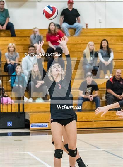Thumbnail 3 in Redwood vs. Monte Vista (CIF-NCS Division 1 Final) photogallery.