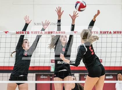 Thumbnail 3 in Redwood vs. Monte Vista (CIF-NCS Division 1 Final) photogallery.