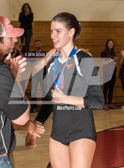 Thumbnail 2 in Redwood vs. Monte Vista (CIF-NCS Division 1 Final) photogallery.