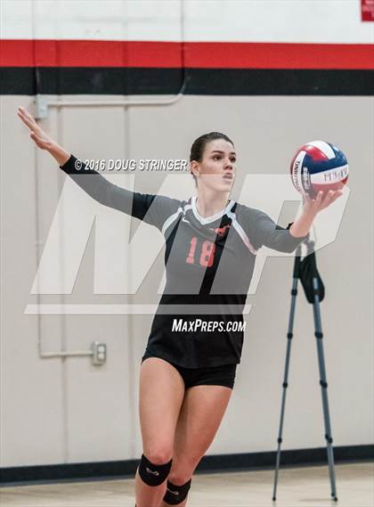 Thumbnail 1 in Redwood vs. Monte Vista (CIF-NCS Division 1 Final) photogallery.