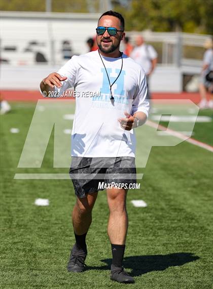 Thumbnail 1 in Burlingame @ Hillsdale (7v7 scrimmage) photogallery.
