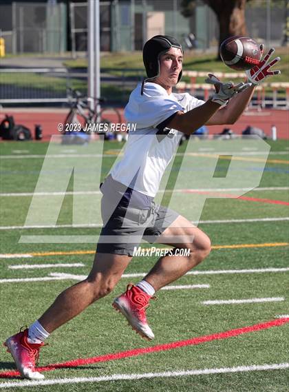 Thumbnail 2 in Burlingame @ Hillsdale (7v7 scrimmage) photogallery.