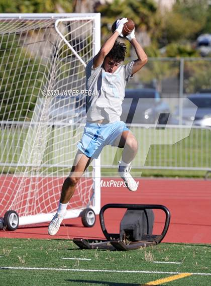 Thumbnail 3 in Burlingame @ Hillsdale (7v7 scrimmage) photogallery.