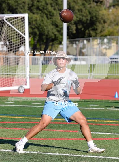 Thumbnail 1 in Burlingame @ Hillsdale (7v7 scrimmage) photogallery.