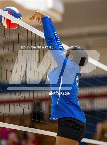 Thumbnail 3 in St. Pauls @ Terry Sanford photogallery.