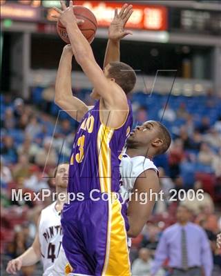 Thumbnail 3 in Modesto vs. Armijo (Section Playoffs) photogallery.