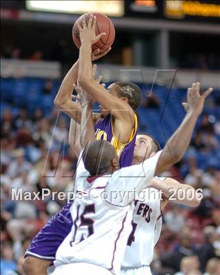 Thumbnail 2 in Modesto vs. Armijo (Section Playoffs) photogallery.