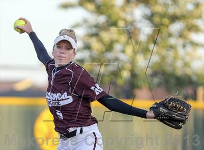 Thumbnail 1 in Round Rock @ Stony Point photogallery.