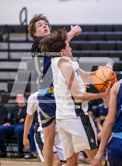 Thumbnail 2 in Marina @ Foothill photogallery.