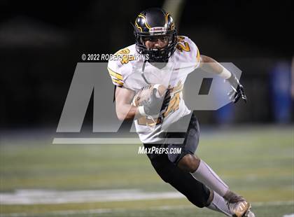 Thumbnail 3 in Kalani vs Nanakuli photogallery.