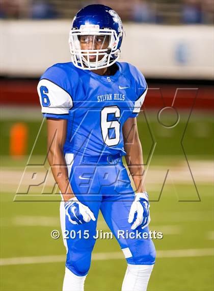 Thumbnail 2 in Sylvan Hills vs Vilonia (103.7/1st Security Classic) photogallery.