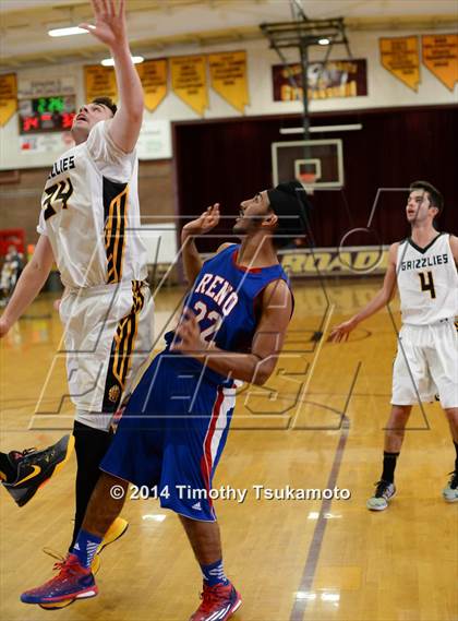 Thumbnail 2 in Galena vs. Reno photogallery.