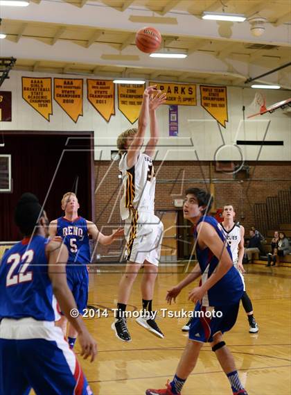 Thumbnail 2 in Galena vs. Reno photogallery.