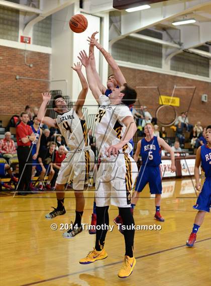 Thumbnail 2 in Galena vs. Reno photogallery.