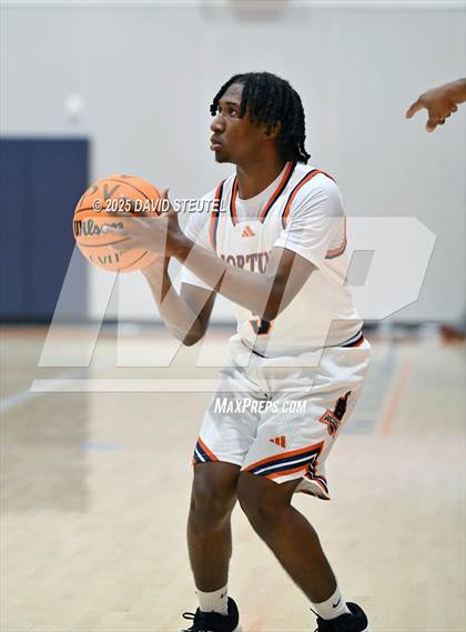 Thumbnail 3 in Kennedy vs. Fortune Early College (Fortune Showcase) photogallery.