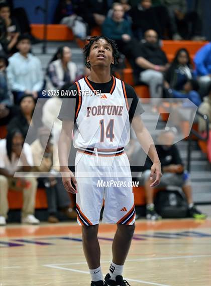 Thumbnail 2 in Kennedy vs. Fortune Early College (Fortune Showcase) photogallery.