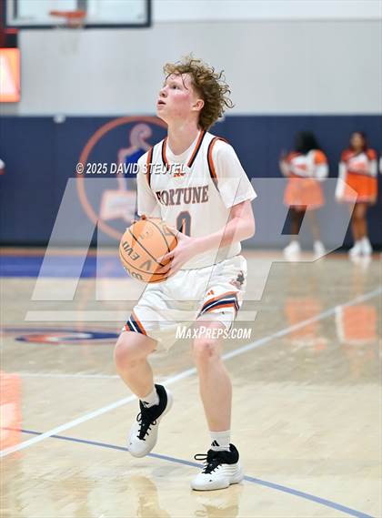 Thumbnail 2 in Kennedy vs. Fortune Early College (Fortune Showcase) photogallery.