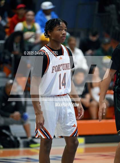 Thumbnail 2 in Kennedy vs. Fortune Early College (Fortune Showcase) photogallery.