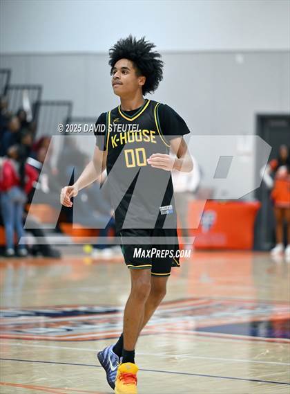 Thumbnail 3 in Kennedy vs. Fortune Early College (Fortune Showcase) photogallery.