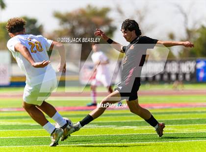 Thumbnail 2 in Salpointe Catholic vs Saguaro (AIA 4A Final) photogallery.
