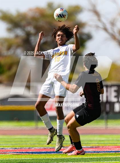 Thumbnail 3 in Salpointe Catholic vs Saguaro (AIA 4A Final) photogallery.