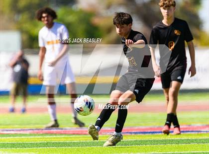 Thumbnail 2 in Salpointe Catholic vs Saguaro (AIA 4A Final) photogallery.