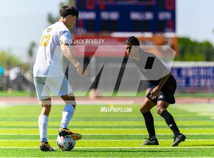 Thumbnail 3 in Salpointe Catholic vs Saguaro (AIA 4A Final) photogallery.