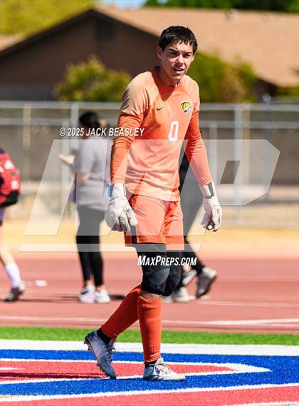Thumbnail 1 in Salpointe Catholic vs Saguaro (AIA 4A Final) photogallery.