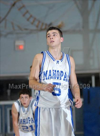 Thumbnail 1 in Arlington vs. Mahopac (NY State Section 1-C Tournament) photogallery.