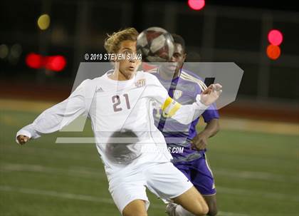Thumbnail 2 in Point Loma vs. St. Augustine (CIF SDS Open Division Semifinal) photogallery.