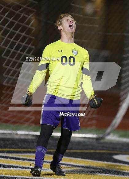 Thumbnail 1 in Point Loma vs. St. Augustine (CIF SDS Open Division Semifinal) photogallery.