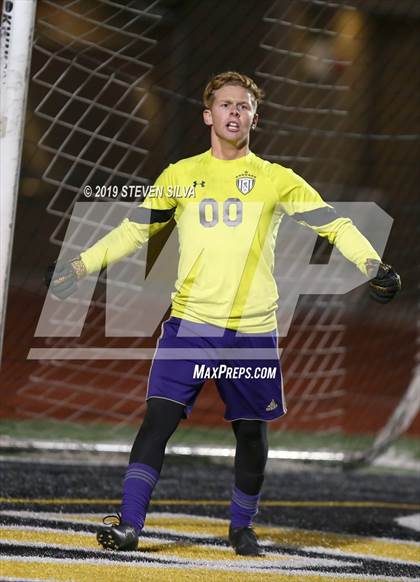 Thumbnail 2 in Point Loma vs. St. Augustine (CIF SDS Open Division Semifinal) photogallery.