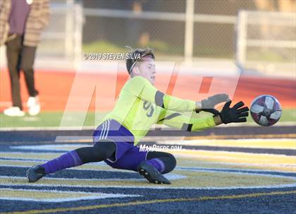 Thumbnail 2 in Point Loma vs. St. Augustine (CIF SDS Open Division Semifinal) photogallery.