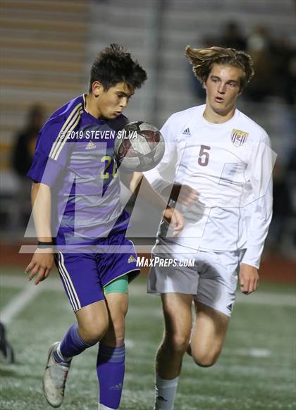 Thumbnail 2 in Point Loma vs. St. Augustine (CIF SDS Open Division Semifinal) photogallery.