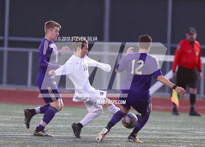 Thumbnail 2 in Point Loma vs. St. Augustine (CIF SDS Open Division Semifinal) photogallery.