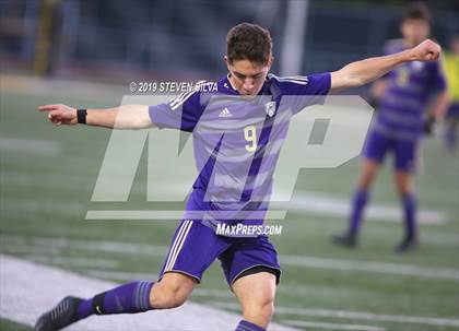 Thumbnail 2 in Point Loma vs. St. Augustine (CIF SDS Open Division Semifinal) photogallery.