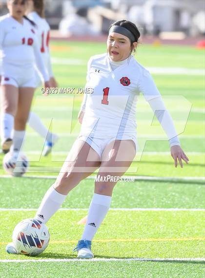 Thumbnail 3 in Lee Williams vs. Salpointe Catholic (AIA 6A Semifinal) photogallery.