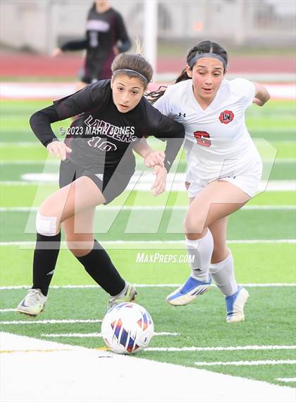 Thumbnail 1 in Lee Williams vs. Salpointe Catholic (AIA 6A Semifinal) photogallery.
