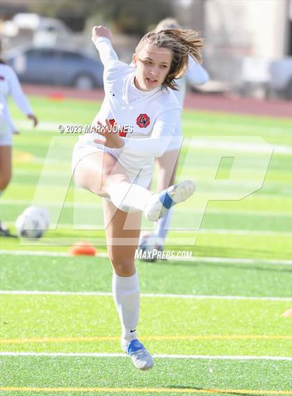 Thumbnail 3 in Lee Williams vs. Salpointe Catholic (AIA 6A Semifinal) photogallery.