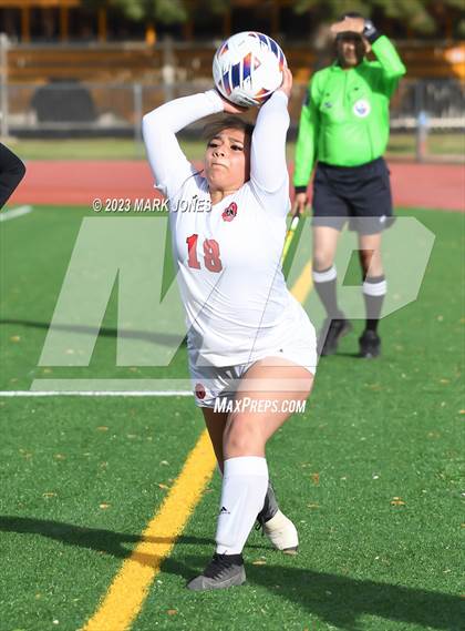 Thumbnail 2 in Lee Williams vs. Salpointe Catholic (AIA 6A Semifinal) photogallery.