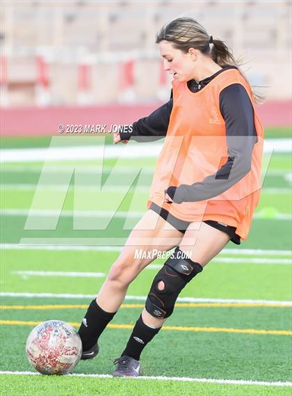 Thumbnail 3 in Lee Williams vs. Salpointe Catholic (AIA 6A Semifinal) photogallery.