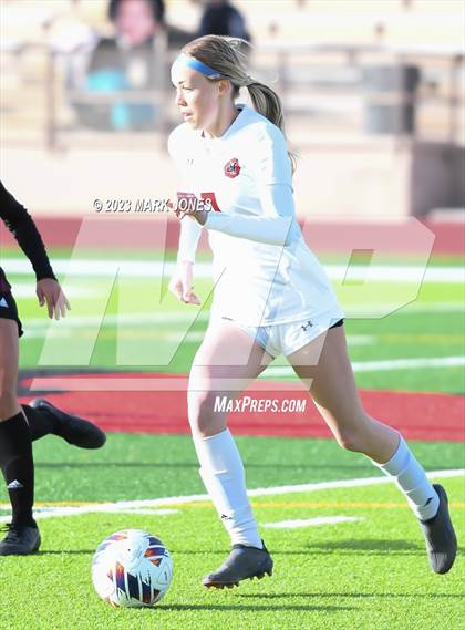 Thumbnail 2 in Lee Williams vs. Salpointe Catholic (AIA 6A Semifinal) photogallery.