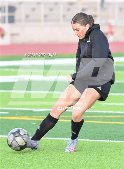 Thumbnail 2 in Lee Williams vs. Salpointe Catholic (AIA 6A Semifinal) photogallery.