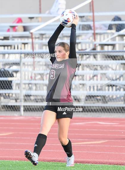 Thumbnail 1 in Lee Williams vs. Salpointe Catholic (AIA 6A Semifinal) photogallery.