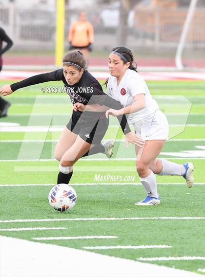 Thumbnail 3 in Lee Williams vs. Salpointe Catholic (AIA 6A Semifinal) photogallery.