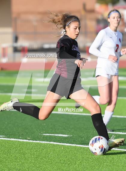 Thumbnail 3 in Lee Williams vs. Salpointe Catholic (AIA 6A Semifinal) photogallery.